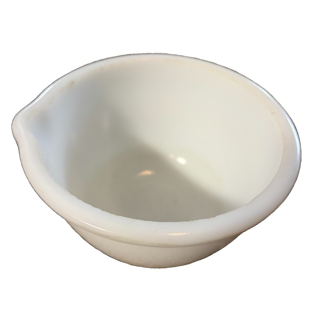 Vintage White Milk Glass Mixing Bowl Pour Spout Unmarked Fire King Style 6.25"